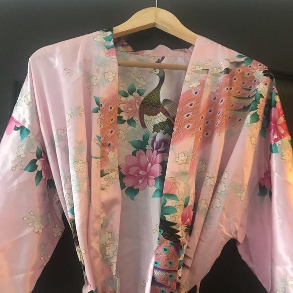 Satin Printed Pink Robe - Picture 7 of 8
